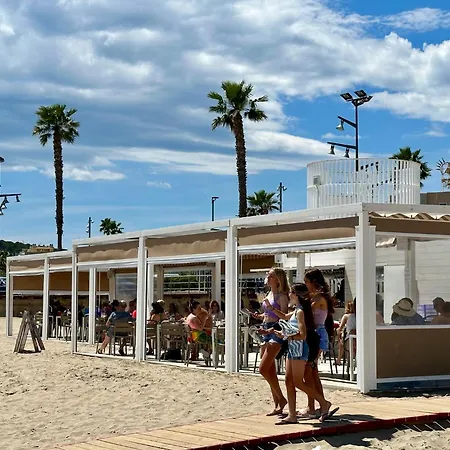 Sun And Lovers San Yago *